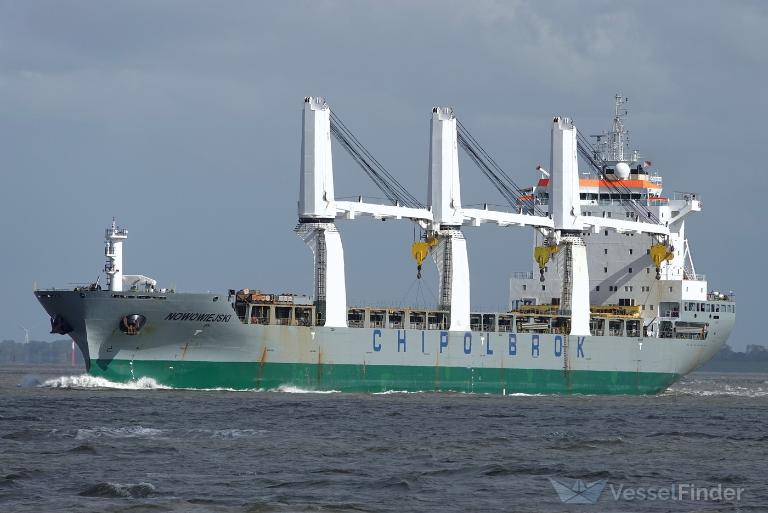 ship photo