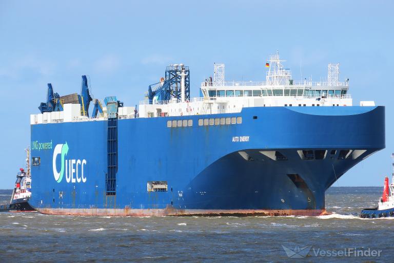 ship photo