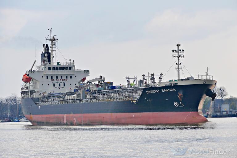 ORIENTAL SAKURA, Chemical/Oil Products Tanker - Details and 