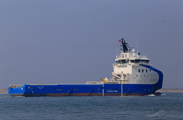 ship photo