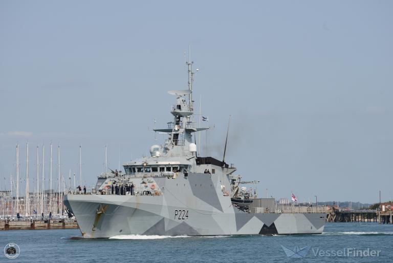 HMS TRENT photo