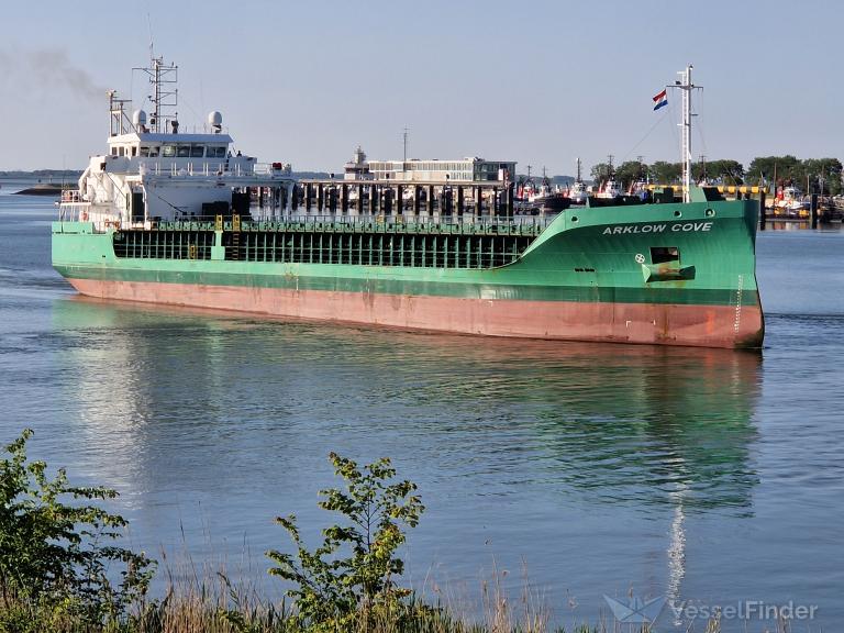 ship photo