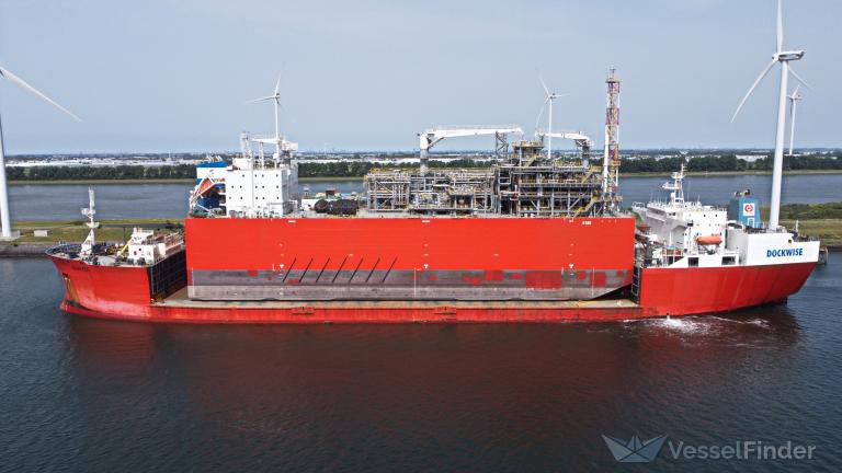 EEMSHAVEN LNG photo