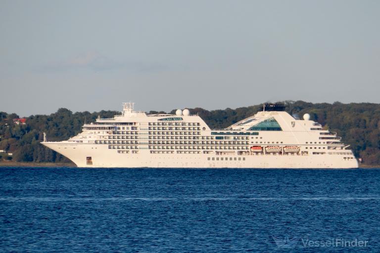 SEABOURN OVATION