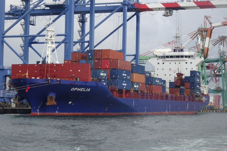 Ophelia container ship details and current position imo 9765586