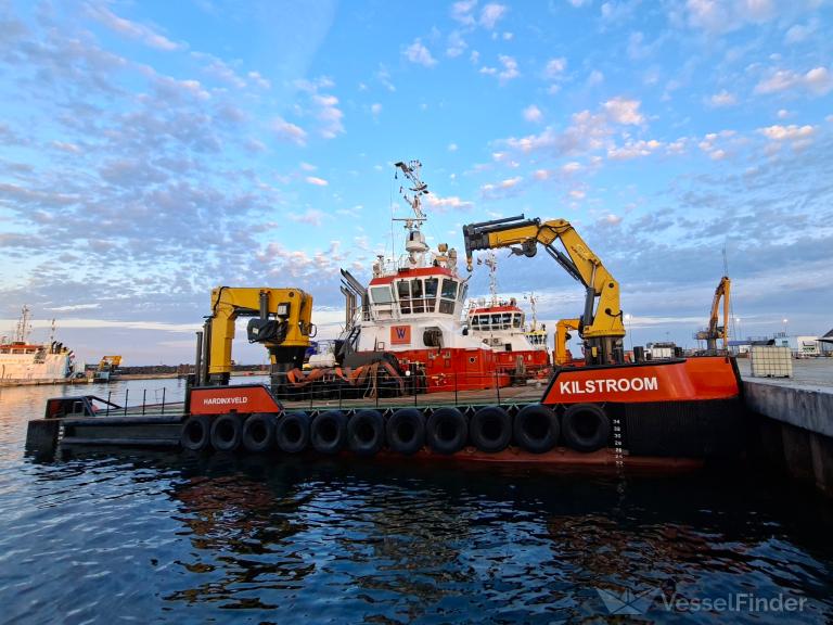 ship photo