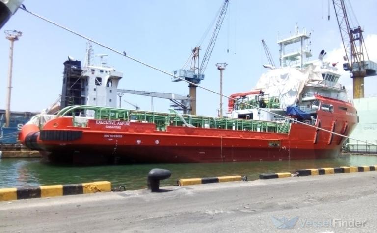 EXECUTIVE ASPIRE photo