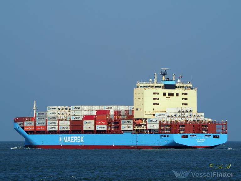 ship photo by Aart van Bezooijen