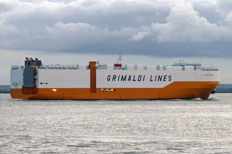 GRANDE MIRAFIORI, Vehicles Carrier Details and current position IMO 9782687 MMSI 247405800