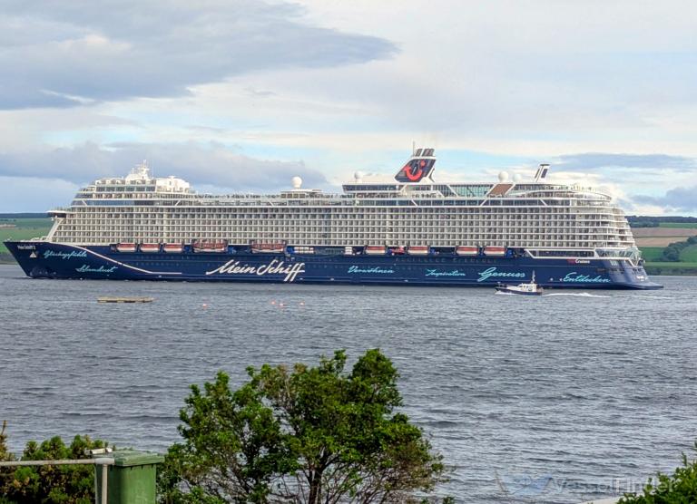 MEIN SCHIFF 2