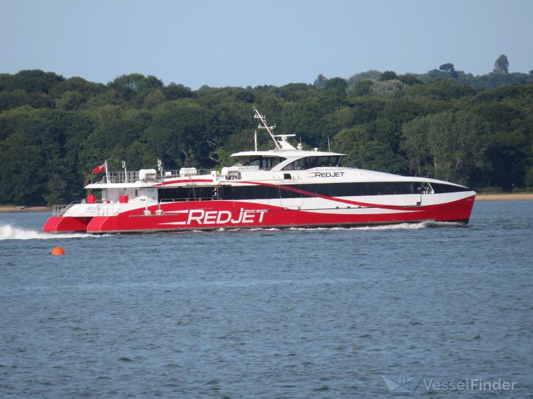 RED JET 6