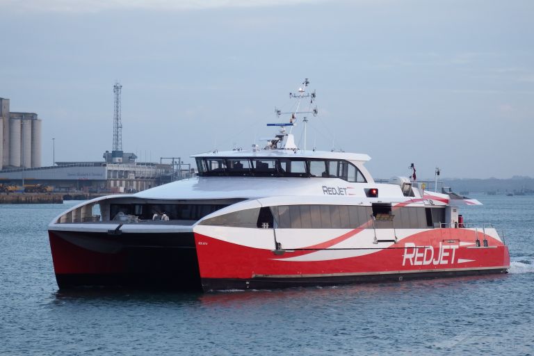 RED JET 6