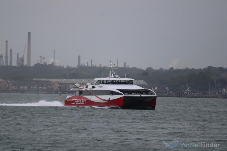 RED JET 6