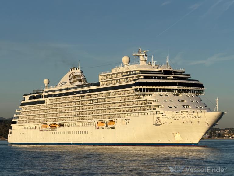 ship photo
