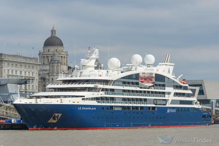 ship photo