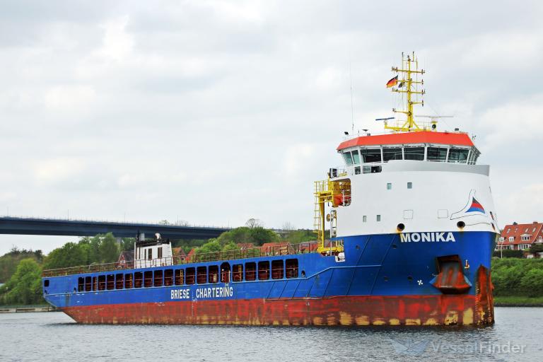 ship photo