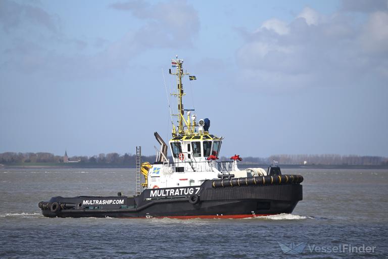 ship photo