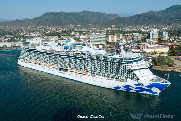 DISCOVERY PRINCESS photo