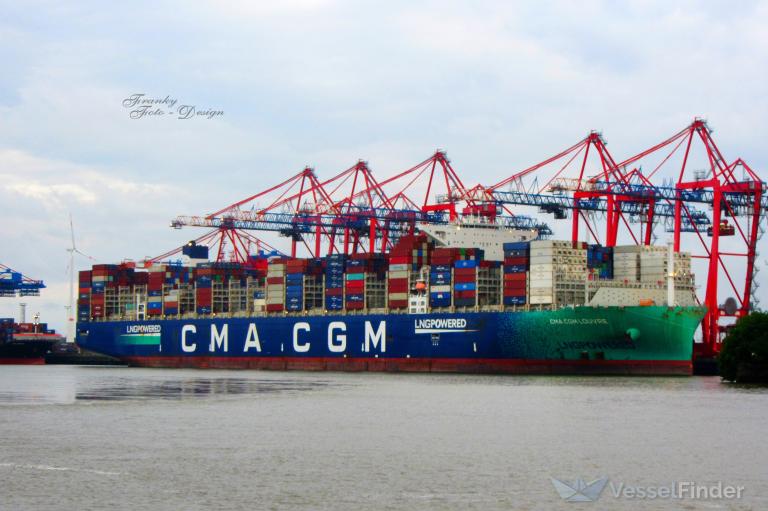CMA CGM LOUVRE photo