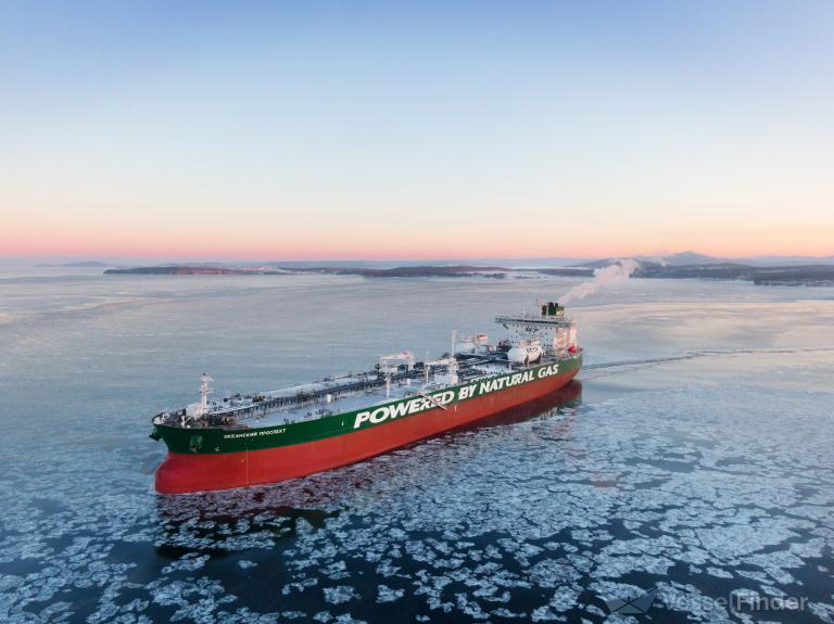 OKEANSKY PROSPECT, Crude Oil Tanker - Details and current position 