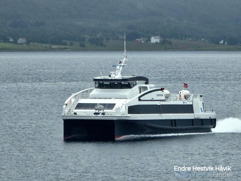 ship photo