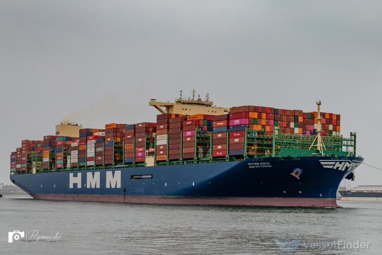 ship photo