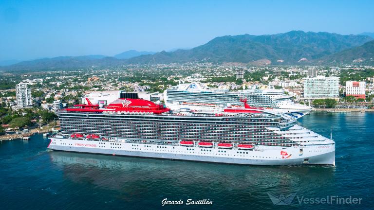 ship photo
