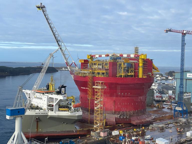 PENGUINS FPSO photo