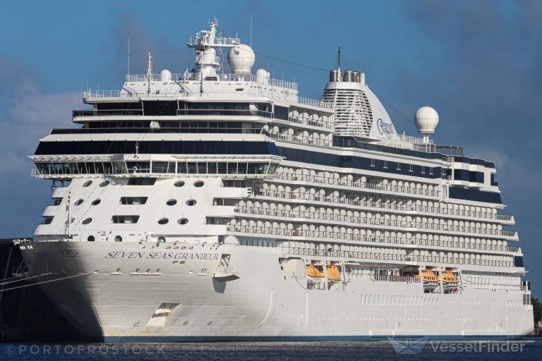 SEVEN SEAS GRANDEUR