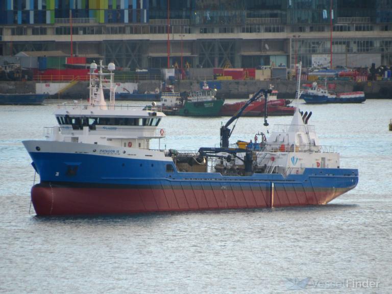 ship photo