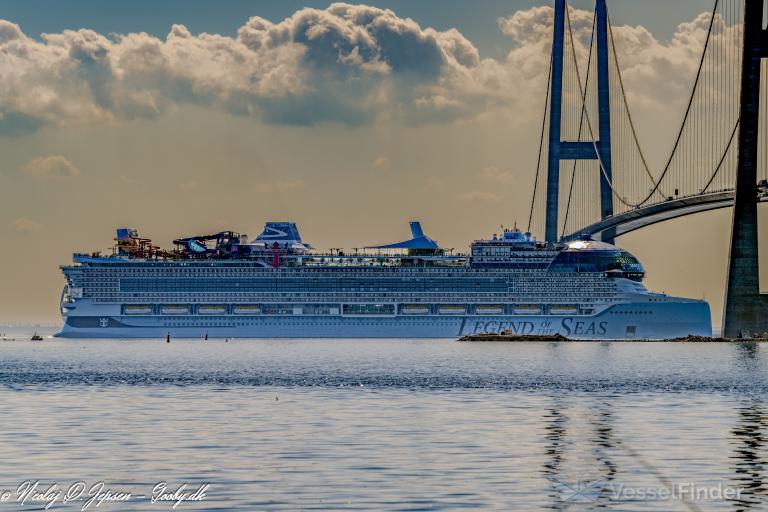 LEGEND OF THE SEAS