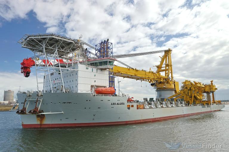 ship photo