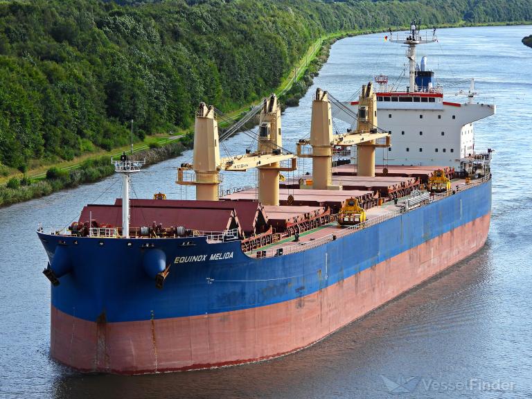 EQUINOX MELIDA photo