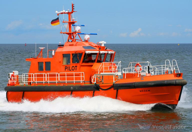 ship photo
