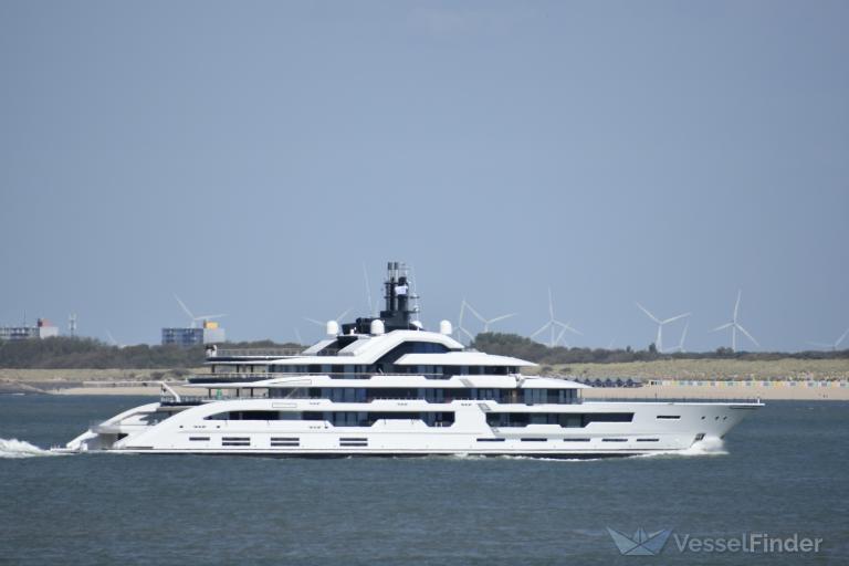 DAMEN YACHTING 477
