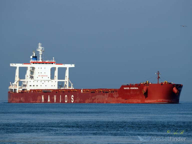 NAVIOS ARMONIA photo