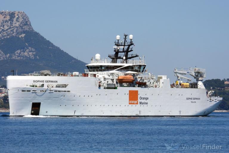 ship photo