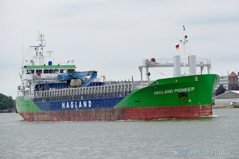 ship photo