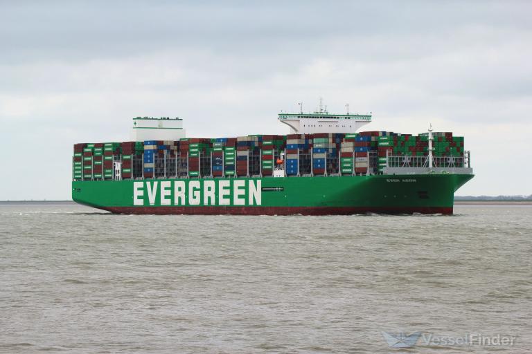 ship photo