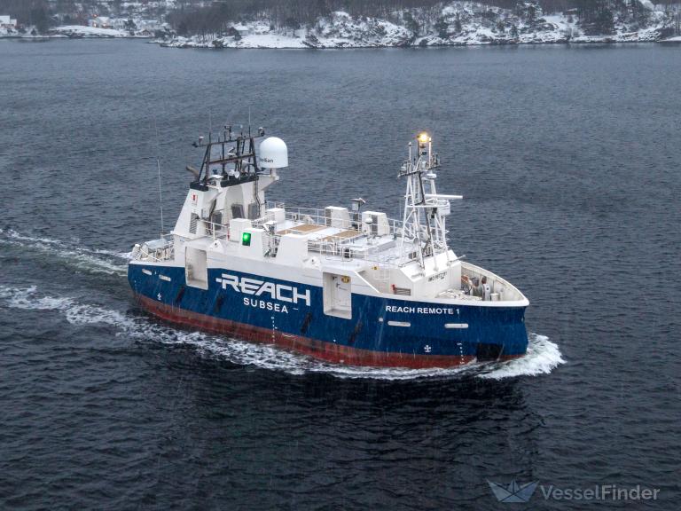 REACH REMOTE 1 photo