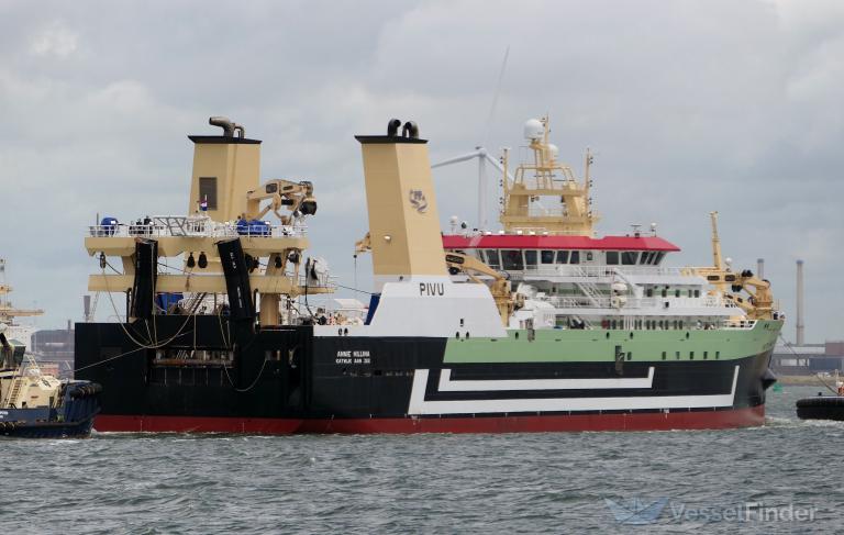 ship photo by marcel coster
