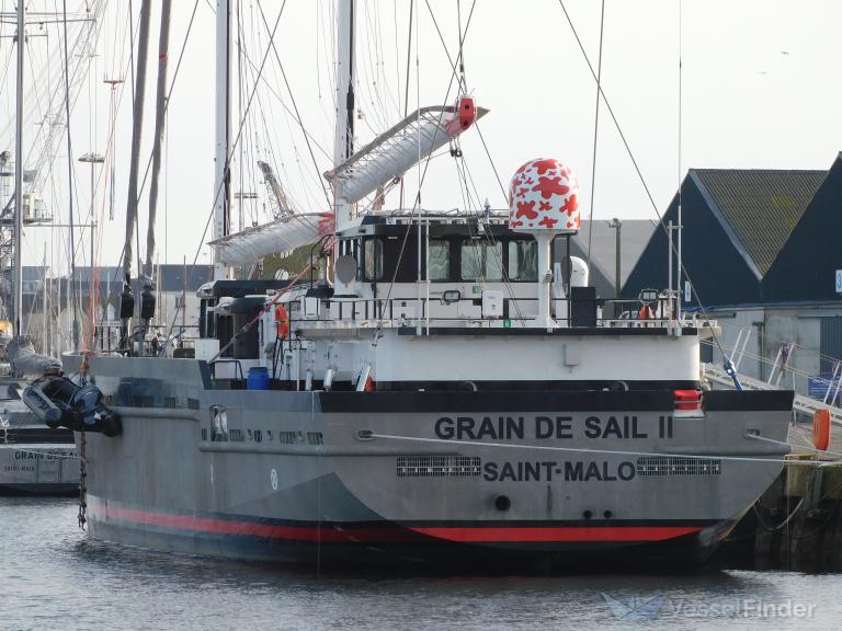 SV GRAIN DE SAIL II photo