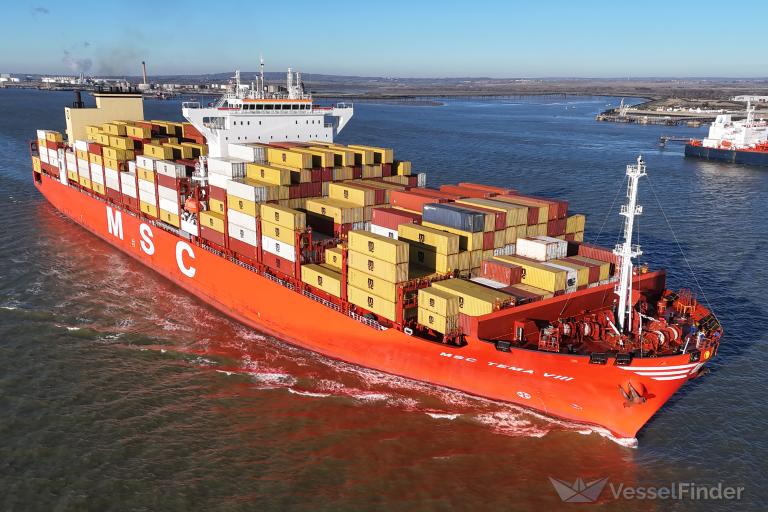 ship photo by mgklingsick@aol.com