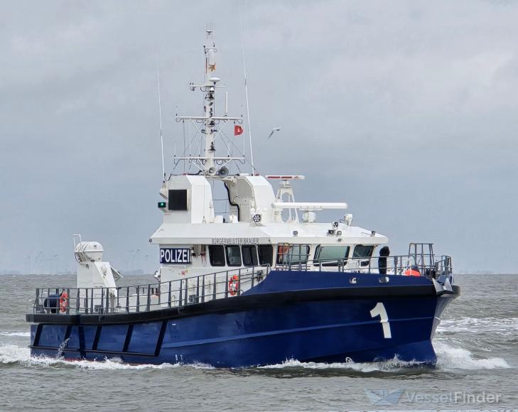 ship photo
