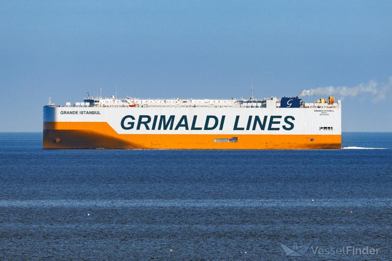 ship photo