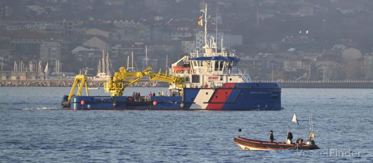 FORTH CONSTRUCTOR photo