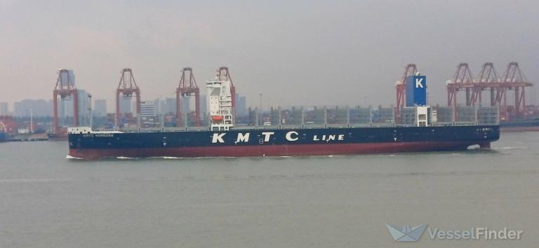 ship photo