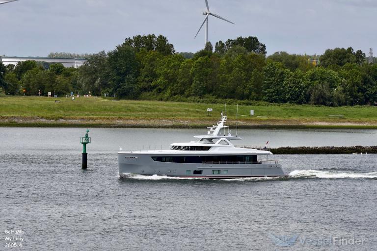 ship photo